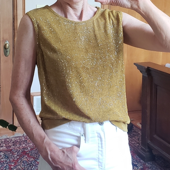 Sleeveless Scooped-Neck Vintage Shell | Gold with Tiny Silver Sequins | Size S - Picture 1 of 3